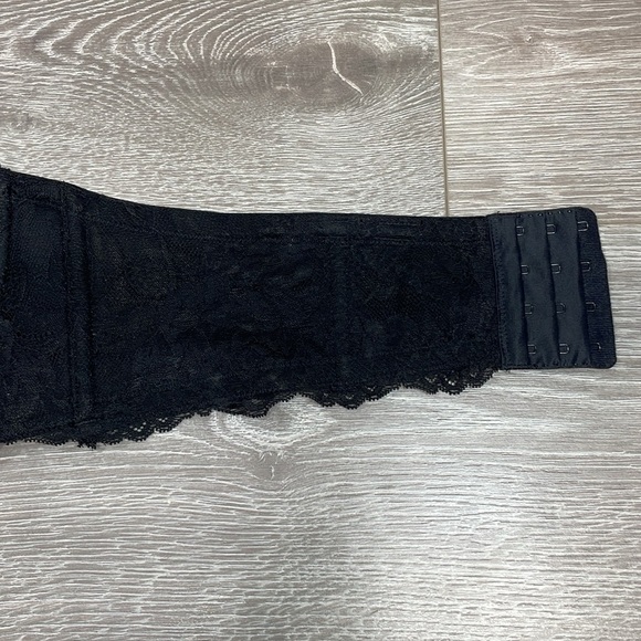 NWOT Torrid Curve Bombshell Everyday Strapless Bra Lightly Lined Underwire 42D - Picture 6 of 16